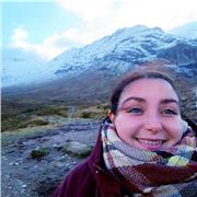 Doy clases particulares para primaria y secundaria de inglés. También puedo impartir lengua castellana